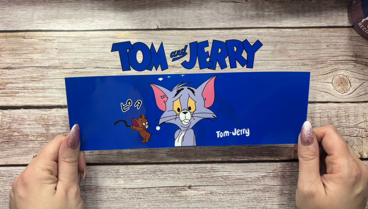 Blue cat and mouse