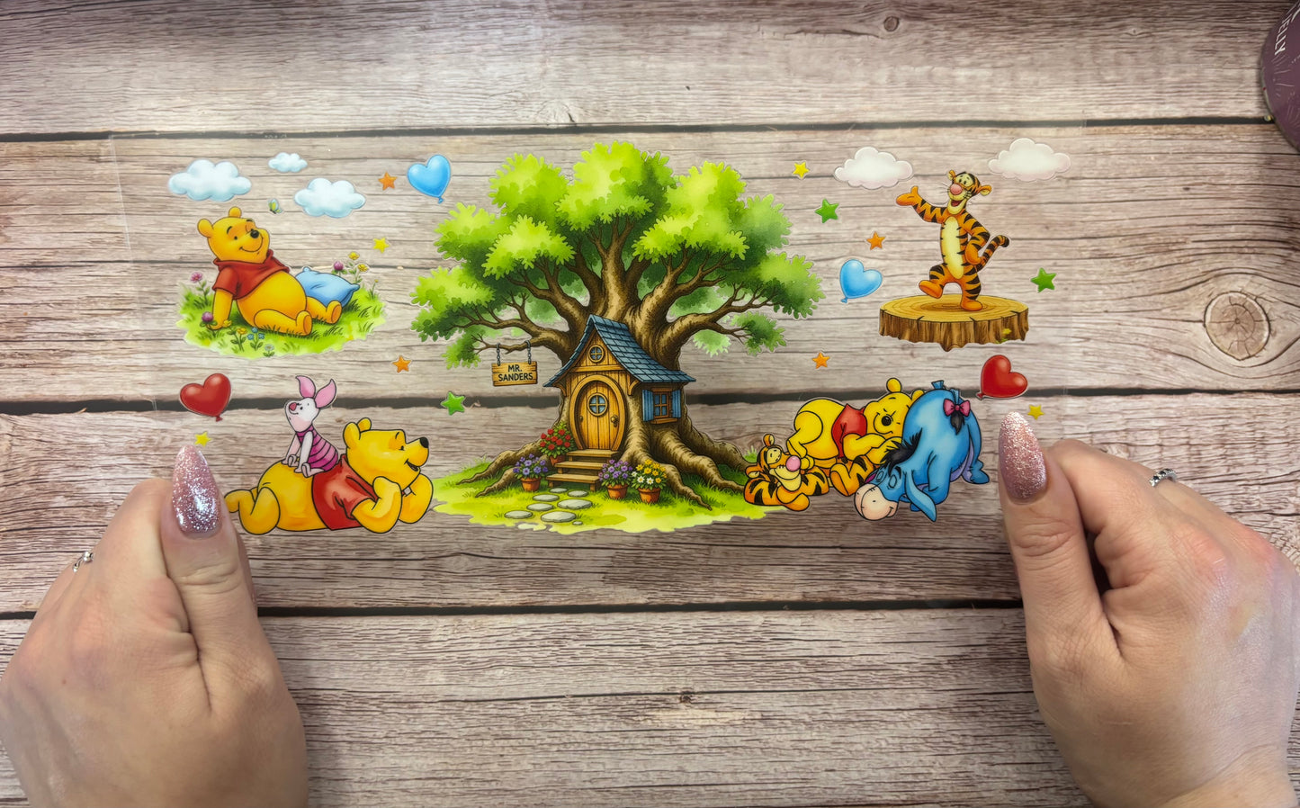 Tree house animals
