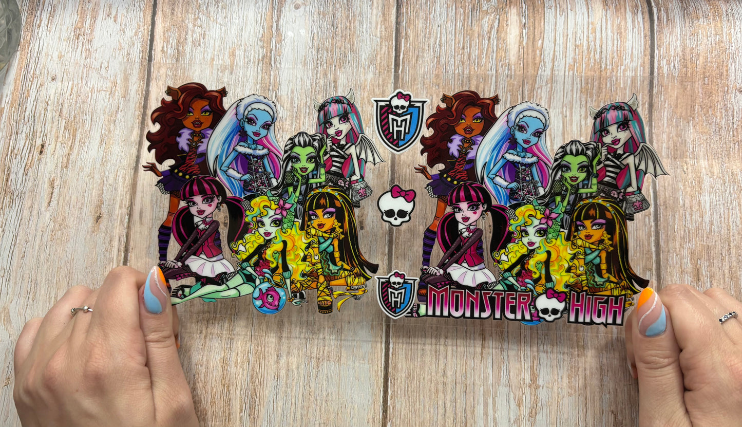 Monster chic