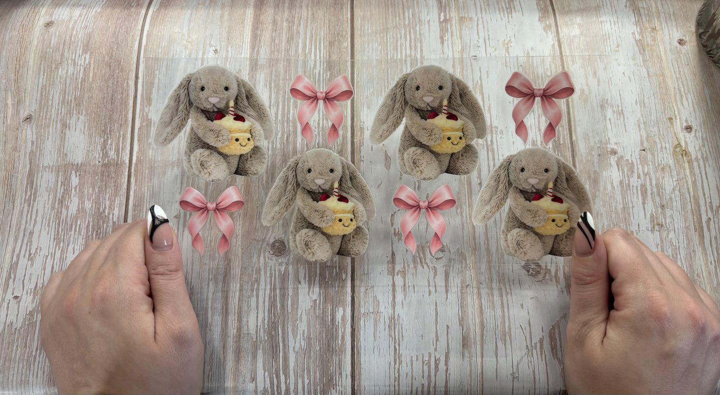 Bunny cake plush