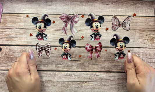 Mouse and bows