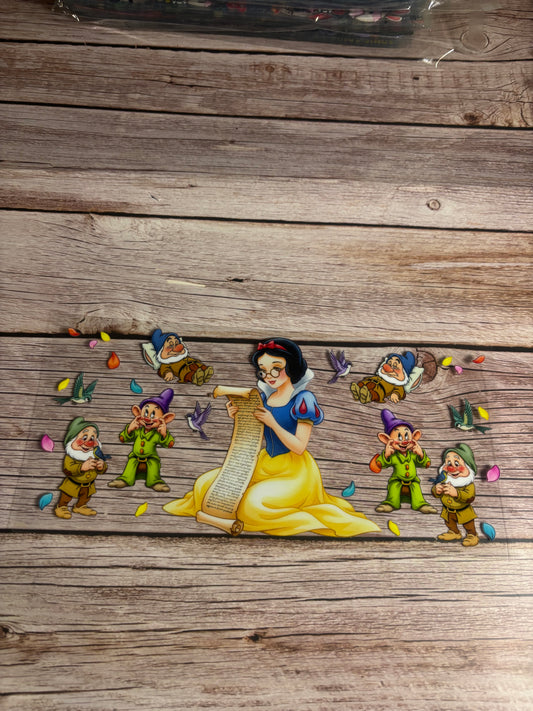 Apple princess and her list