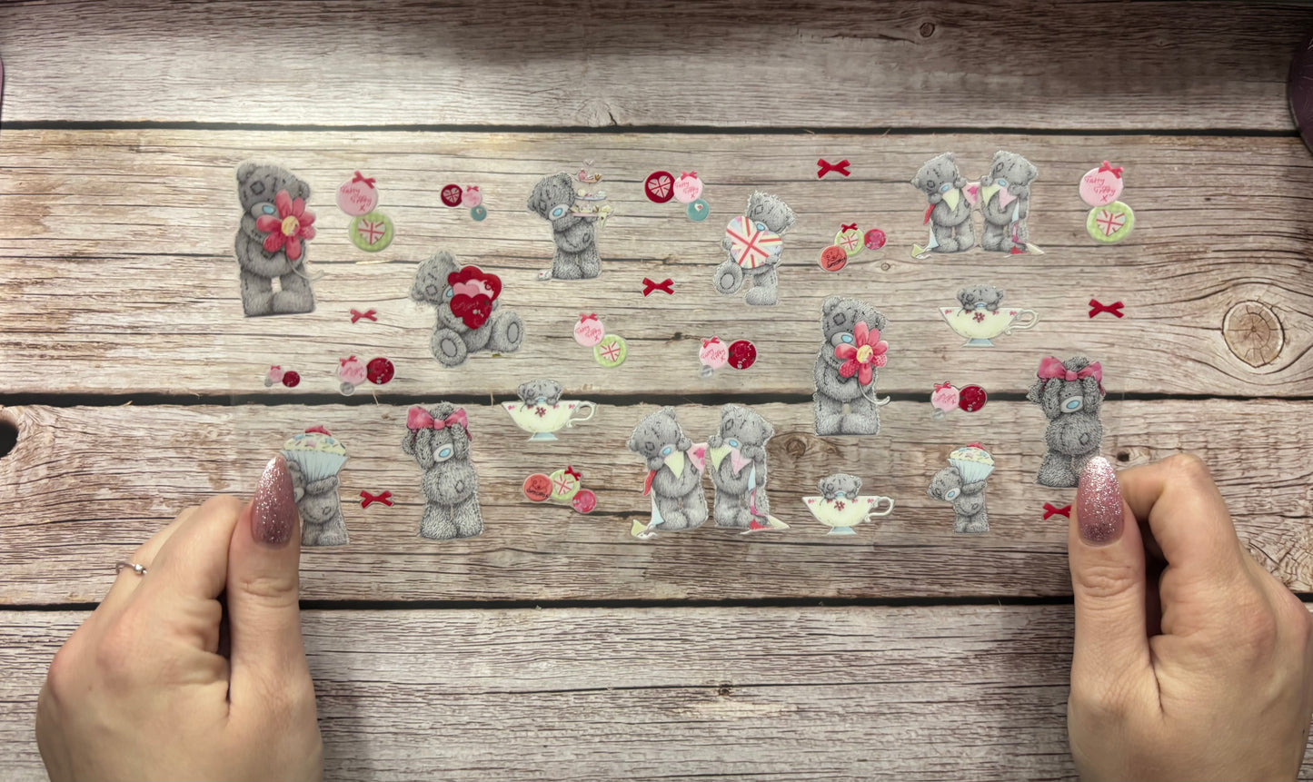 Grey bears hearts