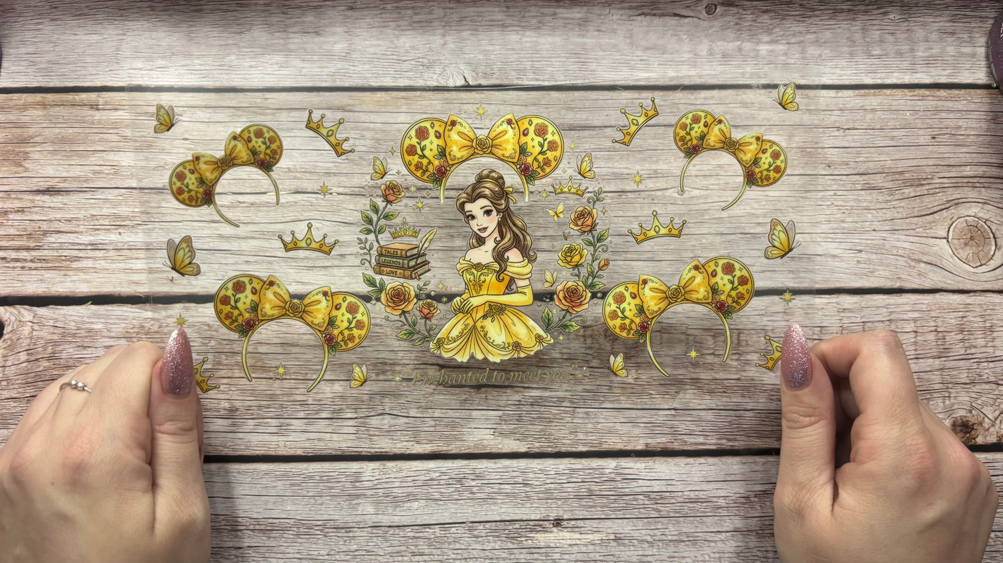Yellow headband princess