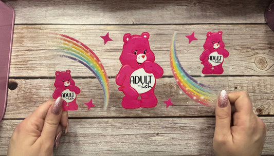 Adultish bear